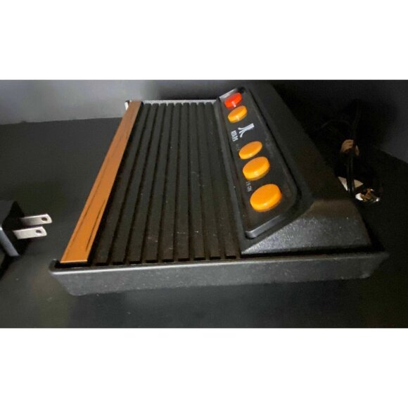 ATARI Flashback 5 Classic Game Console w 2 Wireless Controllers - Picture 5 of 7